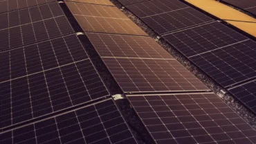 Desafios na Implementação de Placas Solares em Áreas Urbanas
